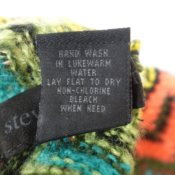 Steve Madden Womens Chevron Infinity Scarf Aztec Zig Zag - Picture 9 of 9